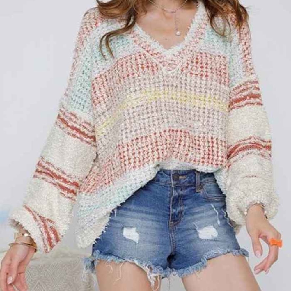 HOMEBODY V NECK FLUFFY/SHAGGY FAUX FUR SWEATER SIZE SMALL